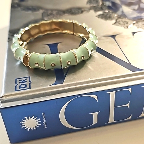 Vintage Gold Tone Enamel & Rhinestone Cuff Clamper Bracelet. - Picture 5 of 8